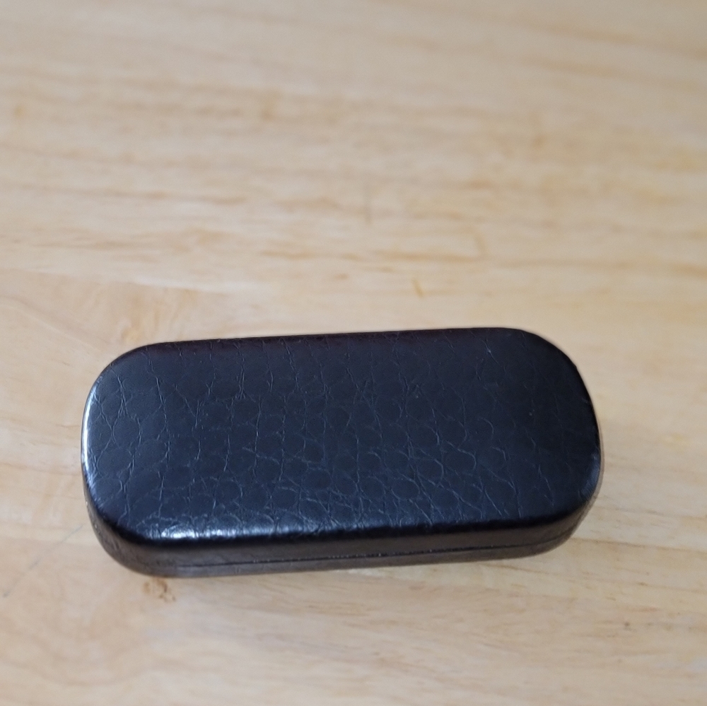 Eye glass case